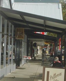 The Coffee Store  Rambling Rose - Accommodation Port Macquarie